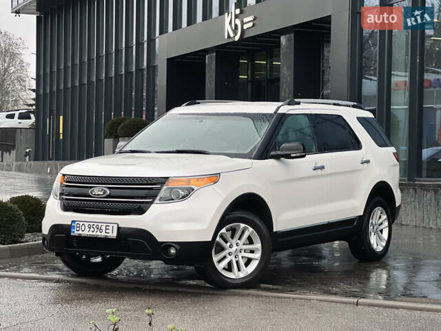 Белый Форд Эксплорер, объемом двигателя 3.5 л и пробегом 340 тыс. км за 12400 $, фото 12 на Automoto.ua