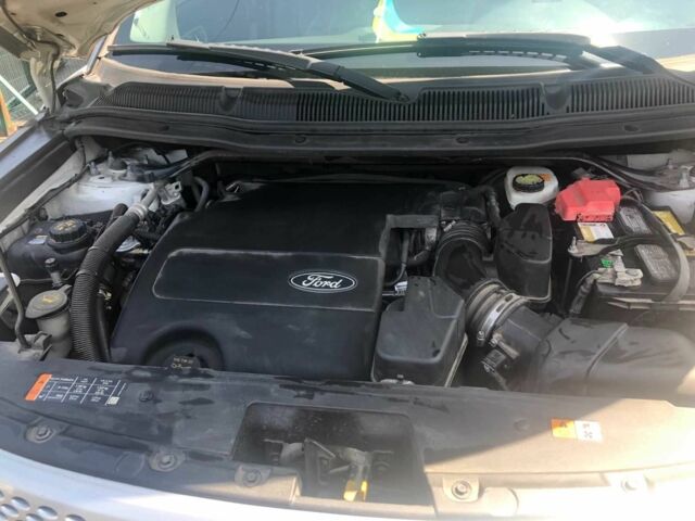 Белый Форд Эксплорер, объемом двигателя 3.5 л и пробегом 239 тыс. км за 15200 $, фото 21 на Automoto.ua