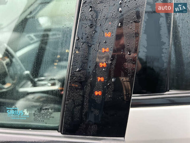 Белый Форд Эксплорер, объемом двигателя 3.5 л и пробегом 340 тыс. км за 12400 $, фото 18 на Automoto.ua