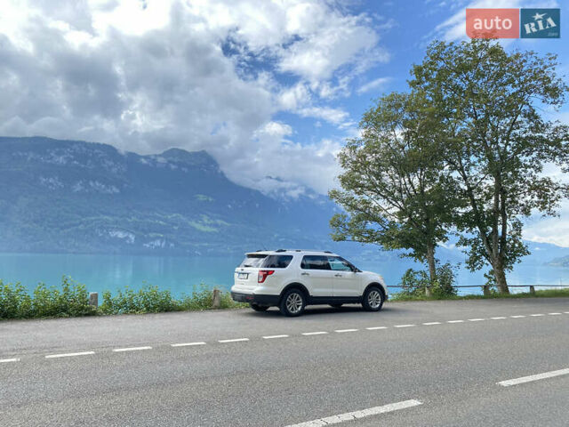 Белый Форд Эксплорер, объемом двигателя 3.5 л и пробегом 340 тыс. км за 12400 $, фото 2 на Automoto.ua