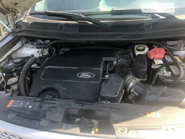 Белый Форд Эксплорер, объемом двигателя 3.5 л и пробегом 217 тыс. км за 15200 $, фото 1 на Automoto.ua