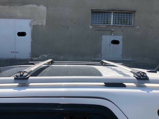 Белый Форд Эксплорер, объемом двигателя 3.5 л и пробегом 239 тыс. км за 15200 $, фото 19 на Automoto.ua