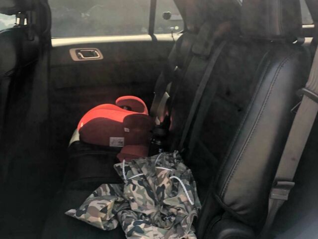 Белый Форд Эксплорер, объемом двигателя 3.5 л и пробегом 239 тыс. км за 15200 $, фото 7 на Automoto.ua