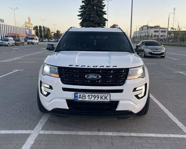 Білий Форд Експлорер, об'ємом двигуна 3.7 л та пробігом 148 тис. км за 16500 $, фото 18 на Automoto.ua