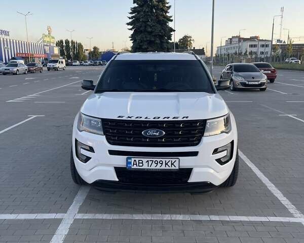 Білий Форд Експлорер, об'ємом двигуна 3.7 л та пробігом 148 тис. км за 16500 $, фото 6 на Automoto.ua