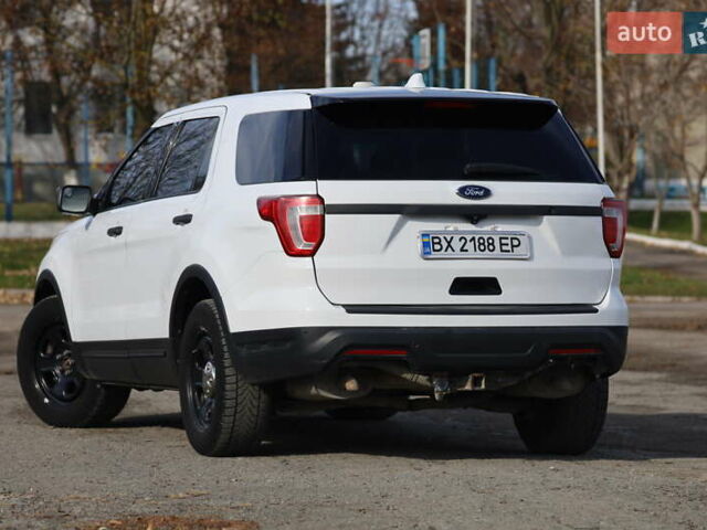 Белый Форд Эксплорер, объемом двигателя 3.72 л и пробегом 128 тыс. км за 16500 $, фото 13 на Automoto.ua