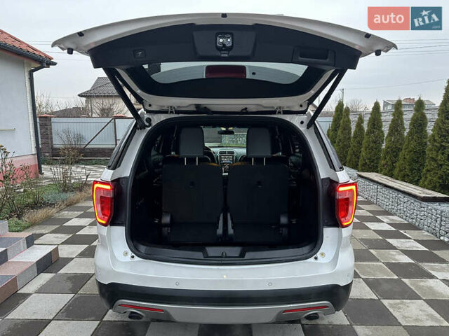 Білий Форд Експлорер, об'ємом двигуна 2.3 л та пробігом 148 тис. км за 16000 $, фото 39 на Automoto.ua