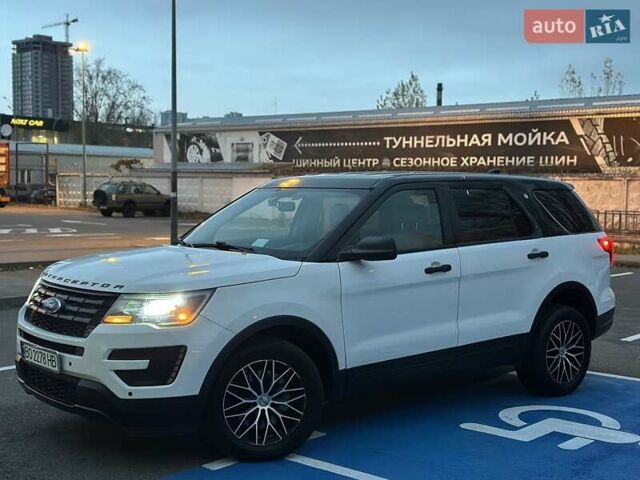 Білий Форд Експлорер, об'ємом двигуна 3.5 л та пробігом 195 тис. км за 12900 $, фото 2 на Automoto.ua