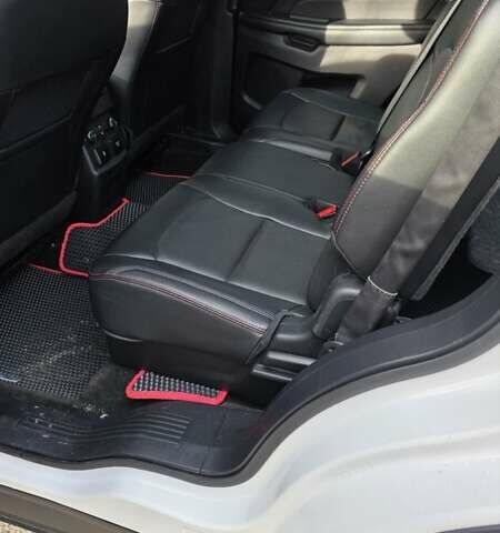 Белый Форд Эксплорер, объемом двигателя 3.5 л и пробегом 89 тыс. км за 25200 $, фото 14 на Automoto.ua