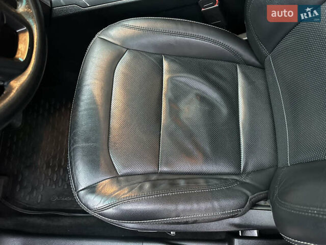 Білий Форд Експлорер, об'ємом двигуна 2.3 л та пробігом 148 тис. км за 16000 $, фото 27 на Automoto.ua