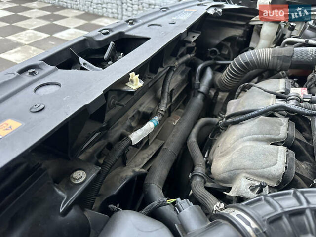 Білий Форд Експлорер, об'ємом двигуна 2.3 л та пробігом 148 тис. км за 16000 $, фото 91 на Automoto.ua