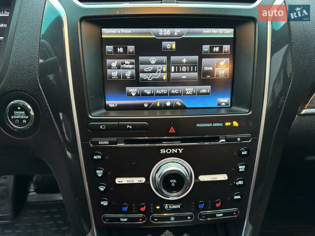 Білий Форд Експлорер, об'ємом двигуна 2.3 л та пробігом 148 тис. км за 16000 $, фото 77 на Automoto.ua