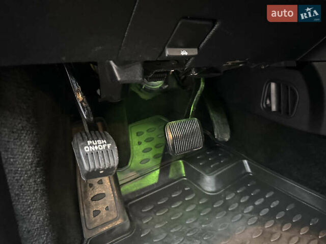 Білий Форд Експлорер, об'ємом двигуна 2.3 л та пробігом 148 тис. км за 16000 $, фото 71 на Automoto.ua