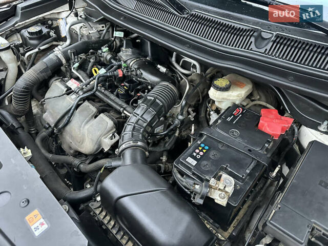 Білий Форд Експлорер, об'ємом двигуна 2.3 л та пробігом 148 тис. км за 16000 $, фото 86 на Automoto.ua