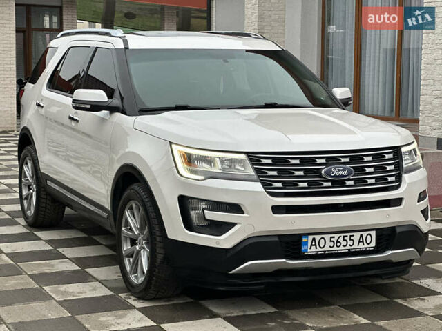 Білий Форд Експлорер, об'ємом двигуна 2.3 л та пробігом 148 тис. км за 16000 $, фото 10 на Automoto.ua