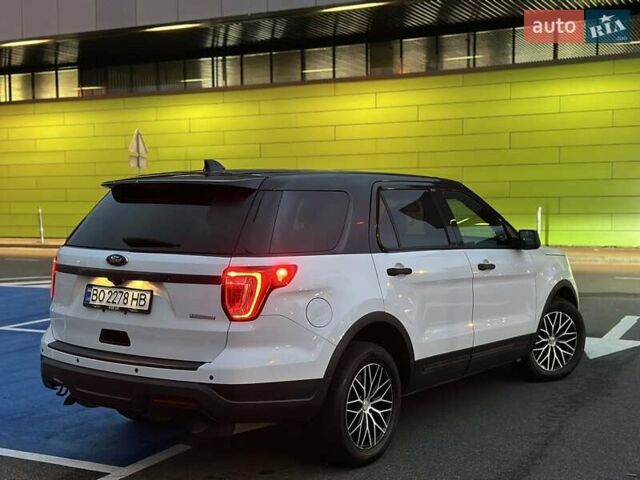 Білий Форд Експлорер, об'ємом двигуна 3.5 л та пробігом 195 тис. км за 12900 $, фото 5 на Automoto.ua
