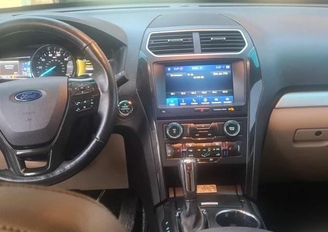 Белый Форд Эксплорер, объемом двигателя 0.35 л и пробегом 116 тыс. км за 17900 $, фото 4 на Automoto.ua