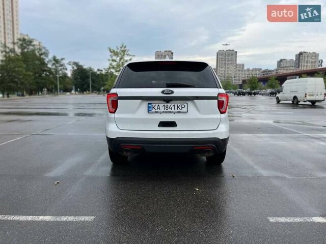Белый Форд Эксплорер, объемом двигателя 3.73 л и пробегом 195 тыс. км за 13789 $, фото 6 на Automoto.ua
