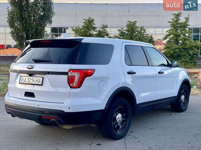 Белый Форд Эксплорер, объемом двигателя 3.5 л и пробегом 201 тыс. км за 14800 $, фото 4 на Automoto.ua