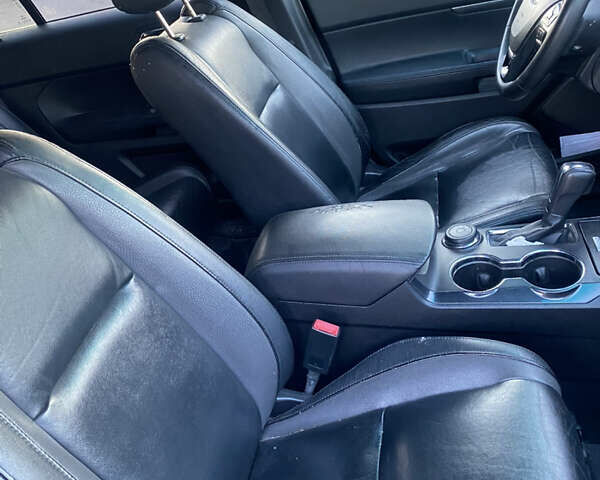 Белый Форд Эксплорер, объемом двигателя 3.5 л и пробегом 201 тыс. км за 14800 $, фото 7 на Automoto.ua