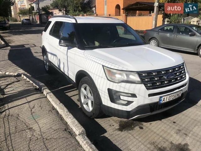 Белый Форд Эксплорер, объемом двигателя 3.5 л и пробегом 199 тыс. км за 17500 $, фото 3 на Automoto.ua