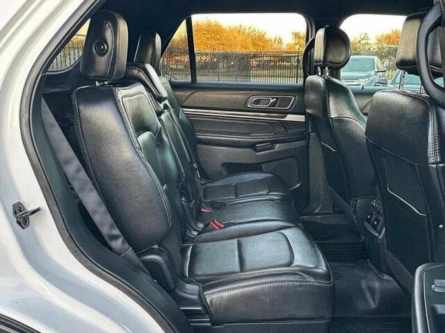 Белый Форд Эксплорер, объемом двигателя 3.5 л и пробегом 59 тыс. км за 9600 $, фото 8 на Automoto.ua