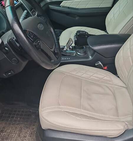 Белый Форд Эксплорер, объемом двигателя 3.5 л и пробегом 100 тыс. км за 24900 $, фото 2 на Automoto.ua