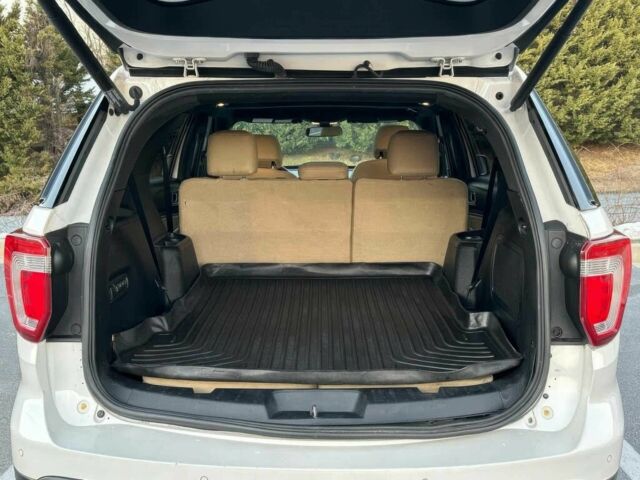 Белый Форд Эксплорер, объемом двигателя 3.5 л и пробегом 58 тыс. км за 8000 $, фото 11 на Automoto.ua