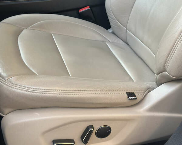 Форд Эксплорер 2018 в Ивано-Франковске на Automoto.ua Белый Форд Эксплорер, объемом двигателя 3.5 л и пробегом 107 тыс. км за 21500 $, фото 12 на Automoto.ua