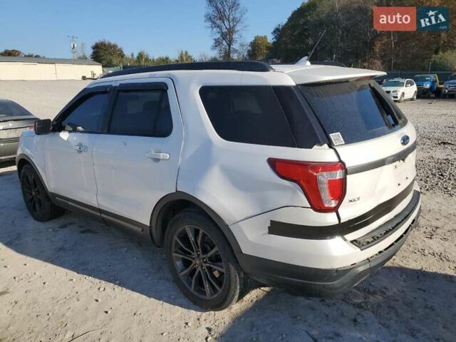 Белый Форд Эксплорер, объемом двигателя 3.5 л и пробегом 117 тыс. км за 3000 $, фото 1 на Automoto.ua