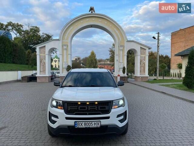 Білий Форд Експлорер, об'ємом двигуна 3.72 л та пробігом 126 тис. км за 17800 $, фото 1 на Automoto.ua