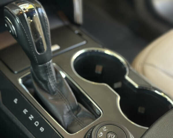 Форд Эксплорер 2018 в Ивано-Франковске на Automoto.ua Белый Форд Эксплорер, объемом двигателя 3.5 л и пробегом 107 тыс. км за 21500 $, фото 24 на Automoto.ua