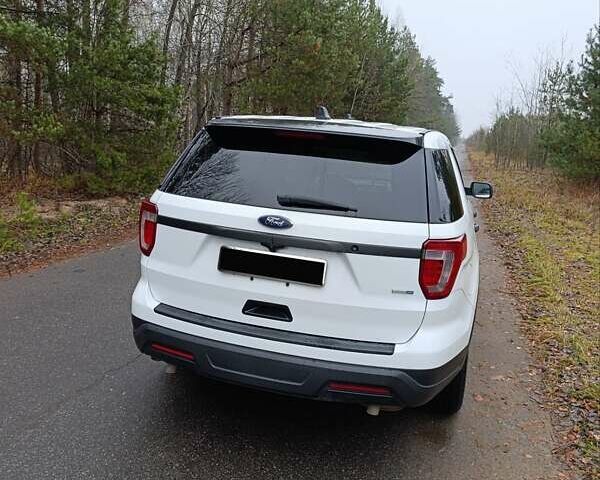 Білий Форд Експлорер, об'ємом двигуна 3.72 л та пробігом 72 тис. км за 14700 $, фото 9 на Automoto.ua