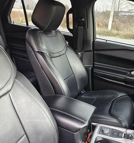 Білий Форд Експлорер, об'ємом двигуна 3 л та пробігом 118 тис. км за 37000 $, фото 17 на Automoto.ua