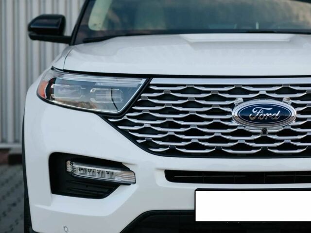 Белый Форд Эксплорер, объемом двигателя 2.3 л и пробегом 80 тыс. км за 16850 $, фото 3 на Automoto.ua