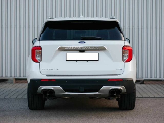 Белый Форд Эксплорер, объемом двигателя 2.3 л и пробегом 80 тыс. км за 16850 $, фото 6 на Automoto.ua