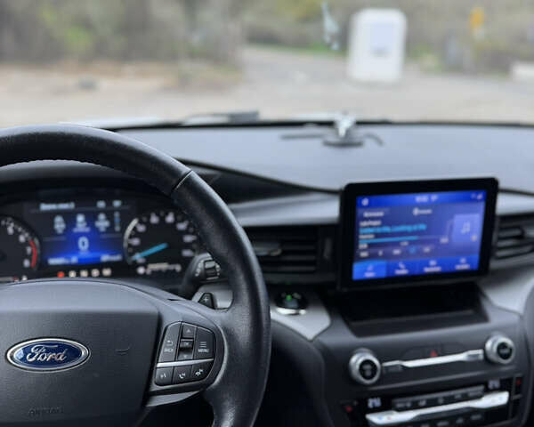 Белый Форд Эксплорер, объемом двигателя 2.26 л и пробегом 105 тыс. км за 27000 $, фото 17 на Automoto.ua