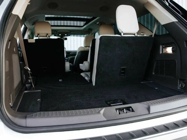 Белый Форд Эксплорер, объемом двигателя 2.3 л и пробегом 80 тыс. км за 16850 $, фото 18 на Automoto.ua