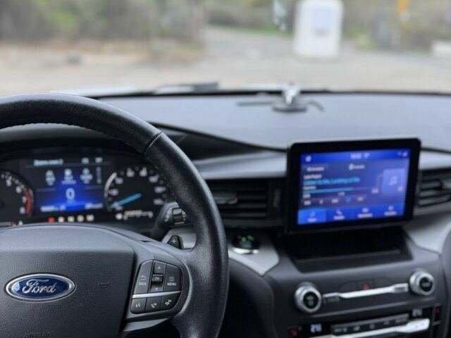 Белый Форд Эксплорер, объемом двигателя 2.3 л и пробегом 106 тыс. км за 27000 $, фото 9 на Automoto.ua