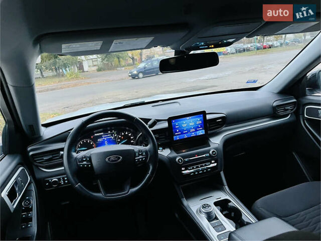 Белый Форд Эксплорер, объемом двигателя 3.3 л и пробегом 72 тыс. км за 22900 $, фото 18 на Automoto.ua