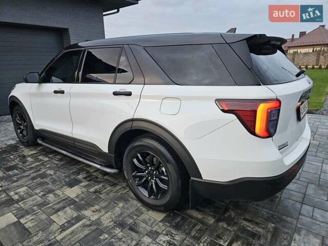 Білий Форд Експлорер, об'ємом двигуна 2.26 л та пробігом 40 тис. км за 27500 $, фото 5 на Automoto.ua