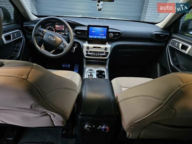 Білий Форд Експлорер, об'ємом двигуна 2.26 л та пробігом 40 тис. км за 27500 $, фото 14 на Automoto.ua