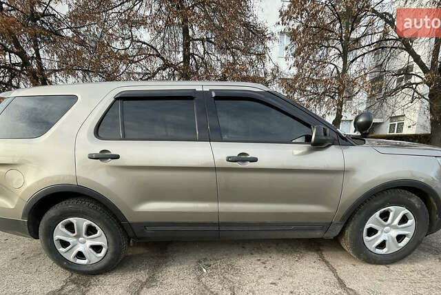 Бежевый Форд Эксплорер, объемом двигателя 3.7 л и пробегом 219 тыс. км за 22000 $, фото 3 на Automoto.ua