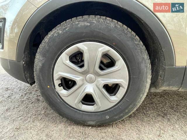 Бежевый Форд Эксплорер, объемом двигателя 3.7 л и пробегом 219 тыс. км за 22000 $, фото 24 на Automoto.ua