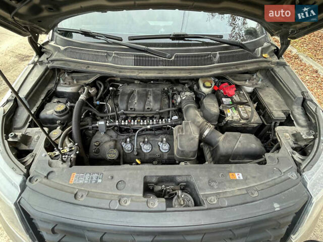 Бежевый Форд Эксплорер, объемом двигателя 3.7 л и пробегом 219 тыс. км за 22000 $, фото 28 на Automoto.ua