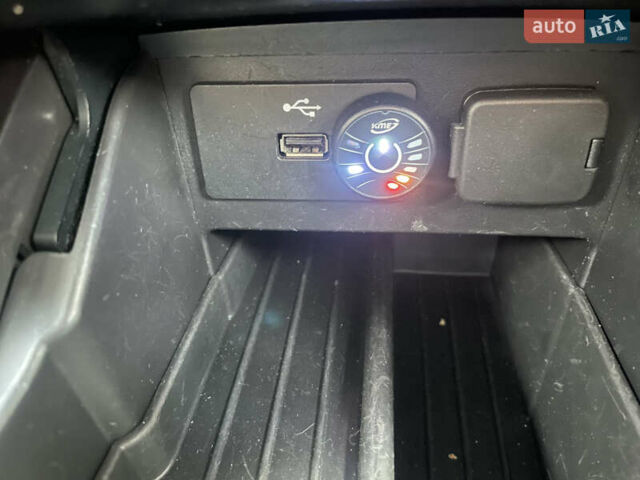 Бежевый Форд Эксплорер, объемом двигателя 3.7 л и пробегом 219 тыс. км за 22000 $, фото 29 на Automoto.ua