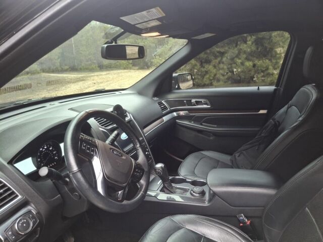 Черный Форд Эксплорер, объемом двигателя 3.5 л и пробегом 72 тыс. км за 23500 $, фото 6 на Automoto.ua