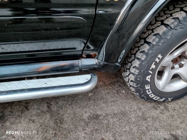 Черный Форд Эксплорер, объемом двигателя 4 л и пробегом 328 тыс. км за 1700 $, фото 15 на Automoto.ua