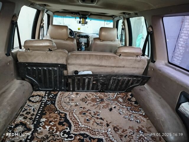 Черный Форд Эксплорер, объемом двигателя 4 л и пробегом 328 тыс. км за 1700 $, фото 7 на Automoto.ua