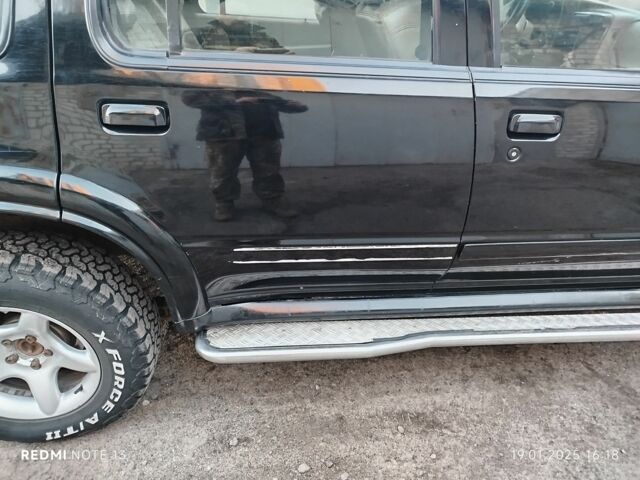 Черный Форд Эксплорер, объемом двигателя 4 л и пробегом 328 тыс. км за 1700 $, фото 16 на Automoto.ua